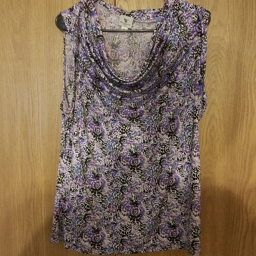 Multi colored sleeveless top